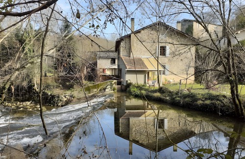 Carla-de-Roquefort Maison | "le chant de la rivière" cadre exceptionnel et unique!