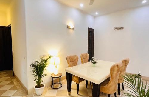 New Delhi Hôtel | The South Manor Residency Near AIIMS Hospital New Delhi