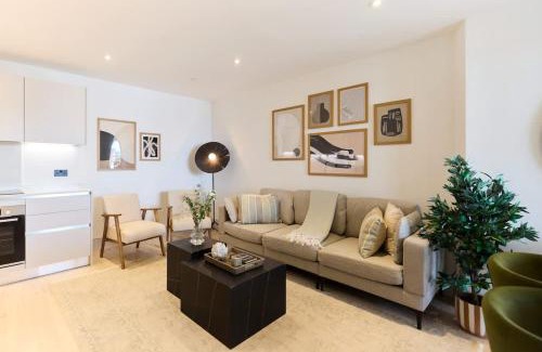 Abbey Appartement | The South Wimbledon Escape - Lovely 3BDR with Balcony