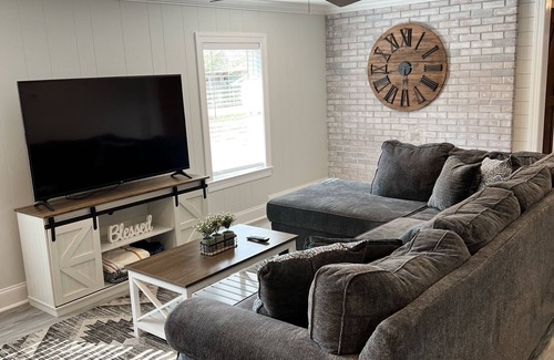 Monroeville Maison | The Southern Pecan
