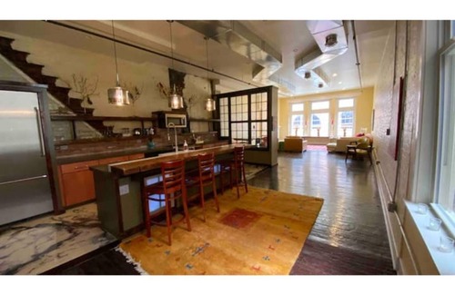Central Northside Appartement | "The Spa Room" Renovated Flashlight Factory