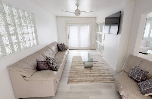 Amityville Maison | La spacieuse maison blanche