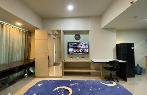 Siwalankerto Appartement | The Square - King Suite - Apartemen Service - 2Person - NetFlix Wifi - Near Petra Campus