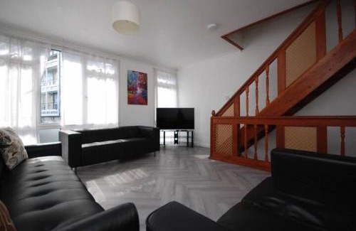 Coldharbour Maison | The St James's Retreat
