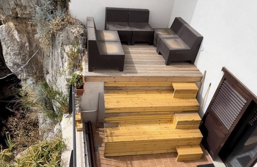 Norma Maison | The Stable and Barn suites with breathtaking views of Ninfa Garden and Circeo