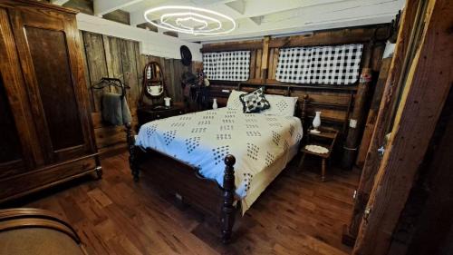Fredonia Maison | The Stable at Windmill Ridge Farm