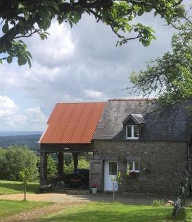 Sourdeval Maison | The Stable