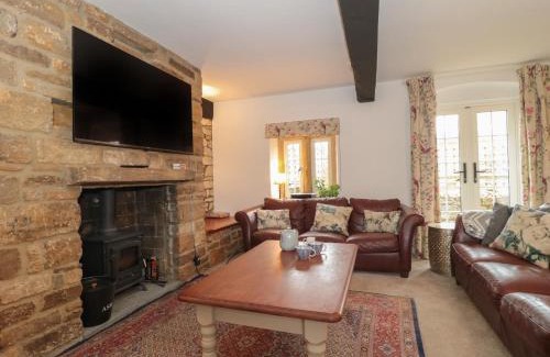 Sherborne Maison | The Stable House