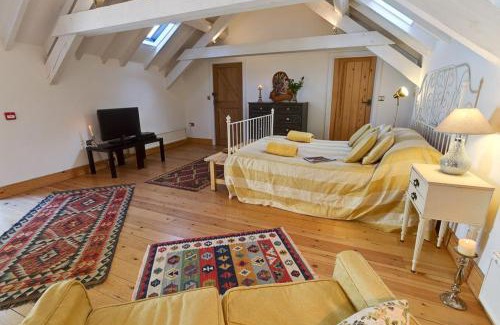 Rhydwyn Maison | The Stable Loft