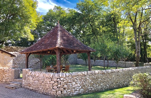 Camboulit Maison | The Stables, une maison magnifiquement convertie de 202 m² sur 2 hectares.