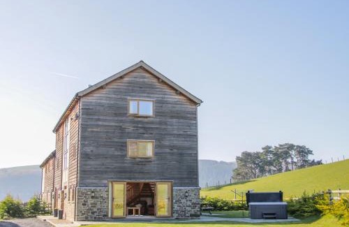 Tirabad Maison | The Stables