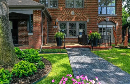 Oak Lawn Maison | The Stay @ SoCozyBlue - Stay Cozy & Live Luxe in Uptown and Oak Lawn in Dallas