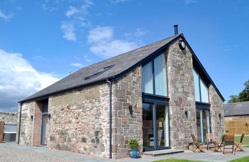 Montrose Maison | The Steading