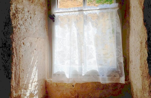 Flavigny-sur-Ozerain Cottage | LA MAISON DE PIERRE - CONFORTABLE MAISON DE CHARME DU XVEME SIECLE
