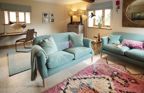 Downton on the Rock Appartement | The Stone Barn is a romantic and restorative barn conversion for adults