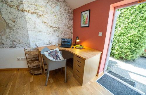 Cross Maison | The Story House Cottage - Mendips Countryside near Axbridge