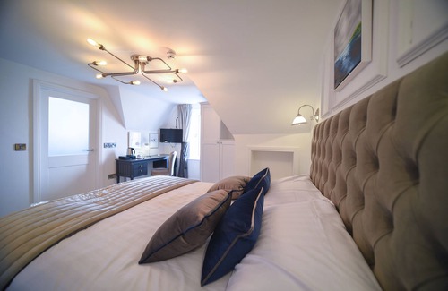 Bray Hôtel | The Strand Hotel, the former residence of Oscar Wilde