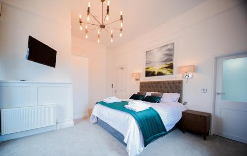 Bray Hôtel | The Strand Hotel, the former residence of Oscar Wilde