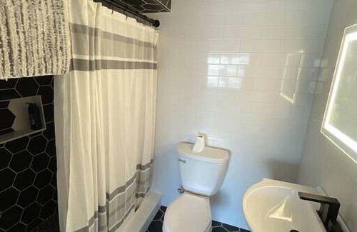 Sodus Point Appartement | The “street” at the lodge