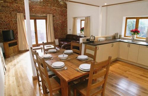 Norwich Maison | The Street Farm Barn