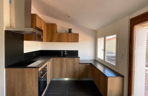 Saint-Esteve Appartement | The studio with its large, unoverlooked terrace, in a quiet location with private parking