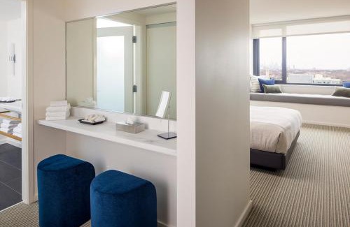 Woodlawn Hôtel | The Study at the University of Chicago