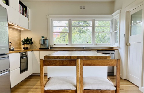 New Town Maison | The Stylish Town House - 7 Minutes to Hobart CBD