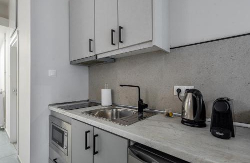 Platia Viktorias Appartement | The Suite by Spaceers