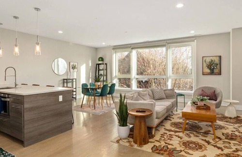 Pilsen Copropriété | Urban Oasis - Great for Families w Kids - close to Chicago’s best attractions!