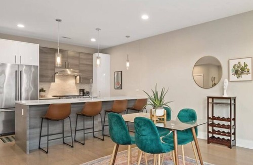 Pilsen Copropriété | Urban Oasis - Great for Families w Kids - close to Chicago’s best attractions!