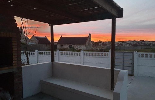 Arniston Maison | The Summer Place - Arniston Waenhuiskrans