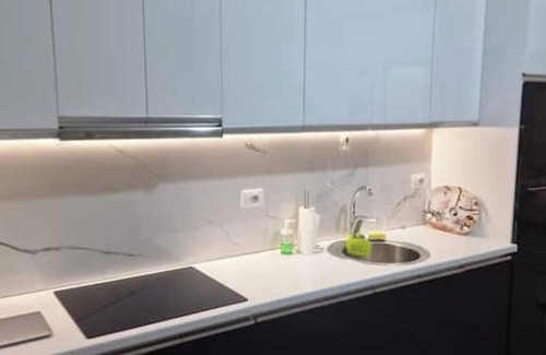 Vlore Appartement | The Sunkissed Suite: Your Coastal Retreat in Vlore