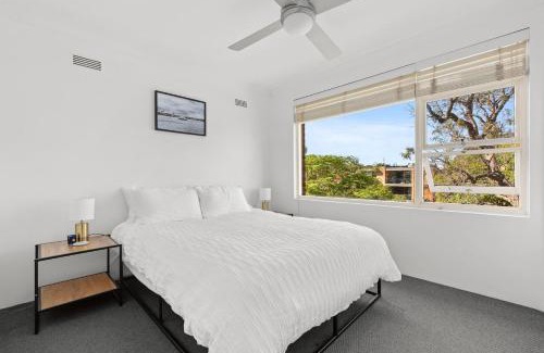 Mosman Appartement | The Sunlit Fern - Minutes from Dining & Coastline