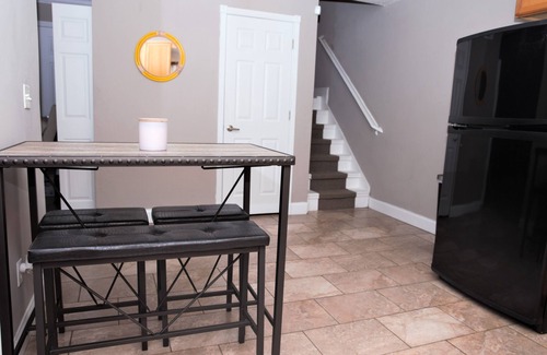 Port Orange Maison | The Sunny Townhome - Minutes from International Speedway and Daytona Beach