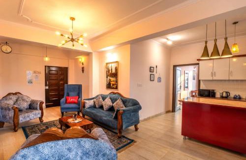 Shimla Appartement | The Sunset Abode 4BR With Valley Views