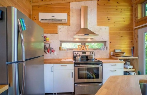 Brocton Chalet De Ski | The Sunset Hideaway in Portland, NY