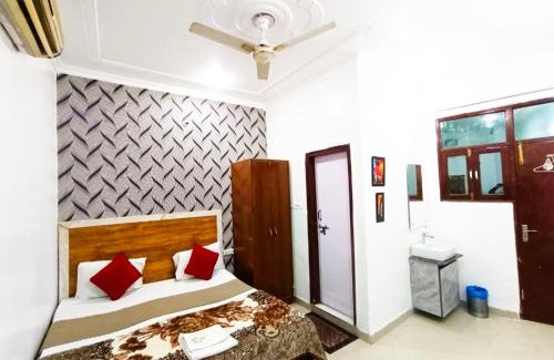 Nizamuddin Maison | The Super Residency - Near Nizamuddin Markaz & Auliya Dargha