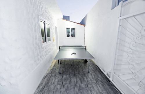 San Eugenio Villa | THE SURF VILLA 2 | Jacuzzi | Billards | Ping Pong
