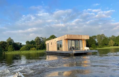 Dordrecht Location De Bateaux | The Sustainable Saek Sneekermeer