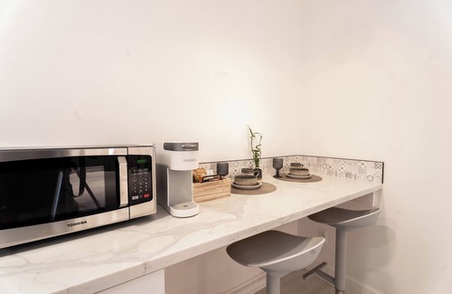 Meiners Oaks Appartement | 'The Sweet Pad' - Cozy Studio with WiFi and AC in lovely Ojai