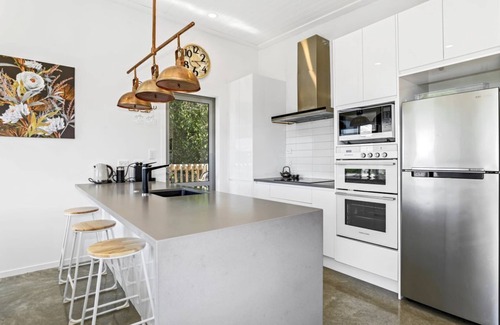 Waipahihi Maison | Base: 4 Extra: $30 2/15 Boundary Road, Taupo