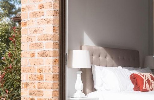 Lovedale Maison | The Tatler Lodge