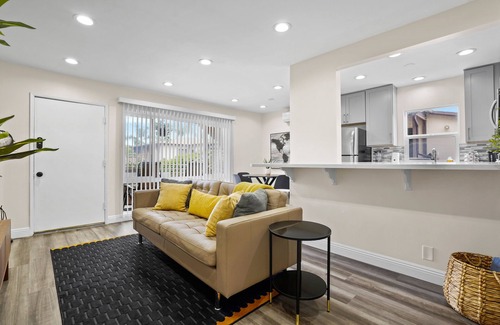 Belmont Heights Appartement | The Termino Treasure, Walk to the Beach, Parking, Tranquil Neighborhood, Kitchen