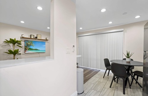 Belmont Heights Appartement | The Termino Treasure, Walk to the Beach, Parking, Tranquil Neighborhood, Kitchen