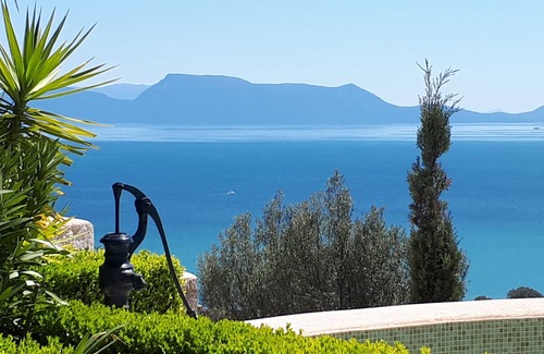 Katouna Villa | Retraite exceptionnelle avec piscine et vue fantastique sur la mer et les montagnes