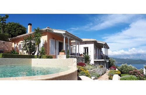 Katouna Villa | Retraite exceptionnelle avec piscine et vue fantastique sur la mer et les montagnes