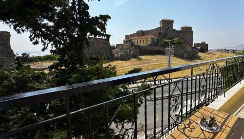 Sykies Appartement | The Three Views