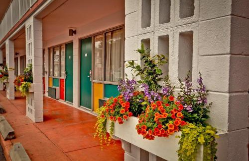 Yamacraw Village Hôtel | The Thunderbird Inn