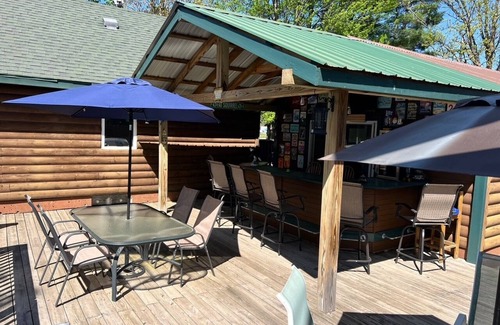 Chetek Maison | The Tiki Bar on Prairie Lake