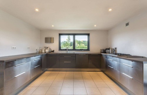 Capdrot Station Balnéaire | The Tobacco Barn - Four Bedroom Resort, Sleeps 10